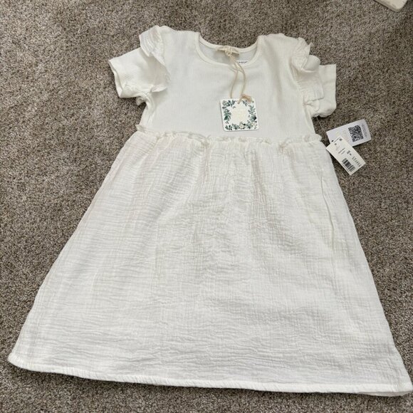 White Ivory Summer Dress Girls NWT Size 6 Chelsea & Violet - Picture 2 of 8